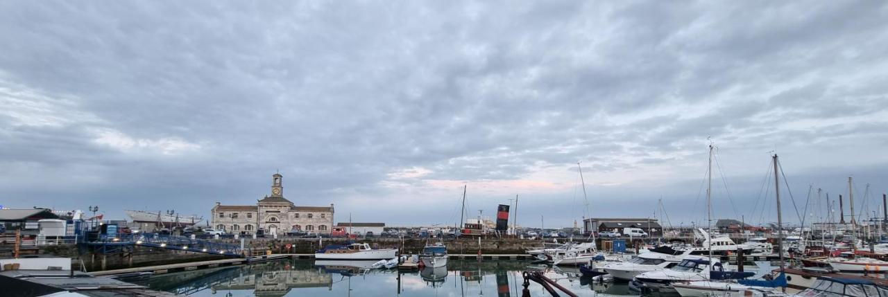 Diamond Harbour - Whole Huge Apartment - Wifi - Beach - Ramsgate Town 外观 照片