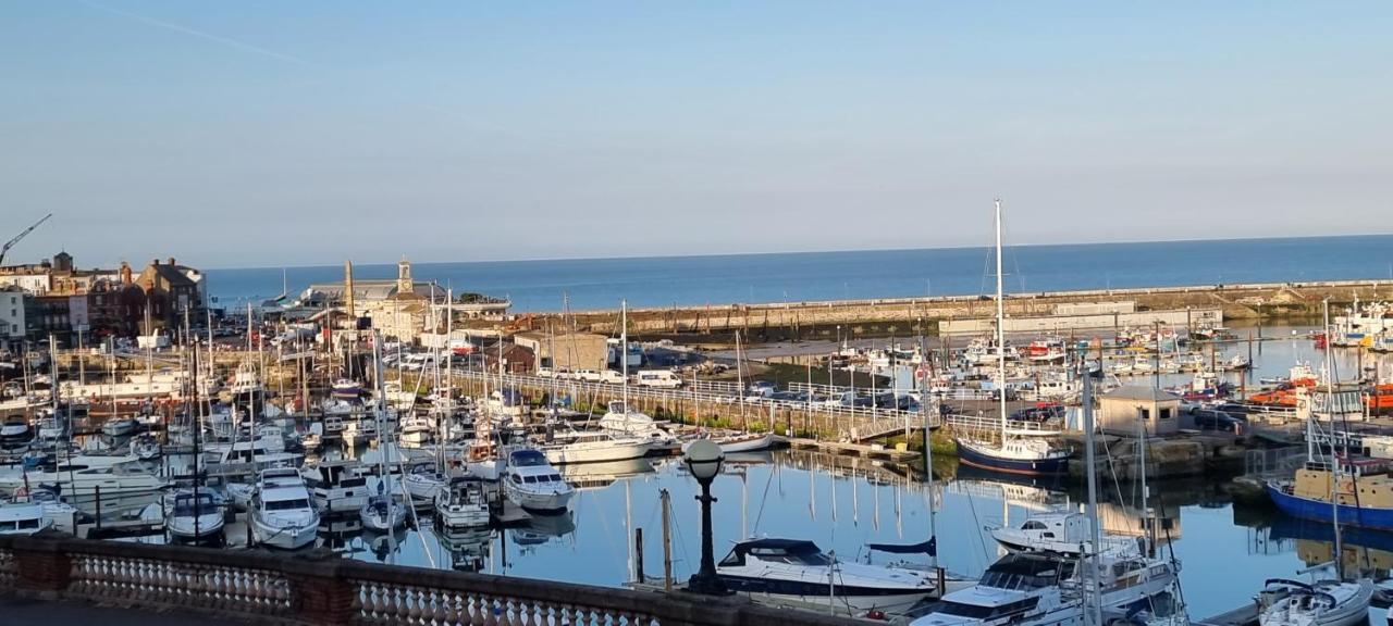 Diamond Harbour - Whole Huge Apartment - Wifi - Beach - Ramsgate Town 外观 照片