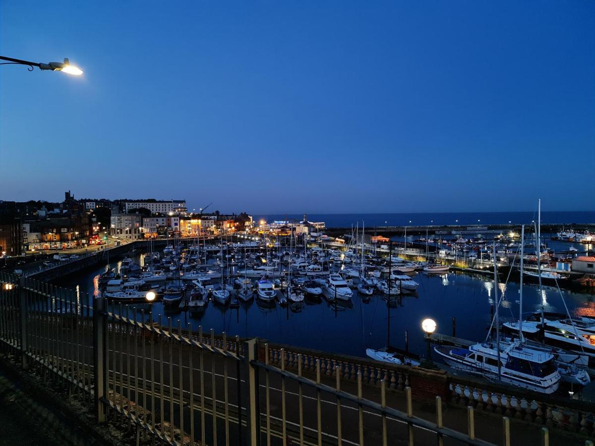 Diamond Harbour - Whole Huge Apartment - Wifi - Beach - Ramsgate Town 外观 照片