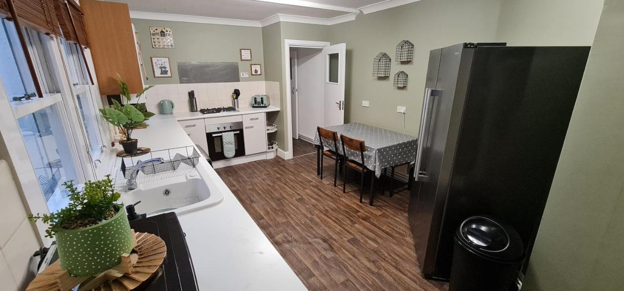 Diamond Harbour - Whole Huge Apartment - Wifi - Beach - Ramsgate Town 外观 照片